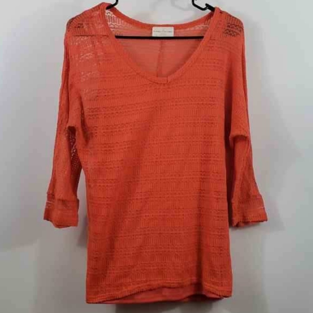 🛍 Bobbie Brooks women's 3/4 sleeve top size L